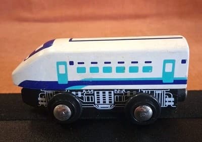 Vintage Wooden Magnetic White Train Engine - Brio Imaginarium Thomas Compatable