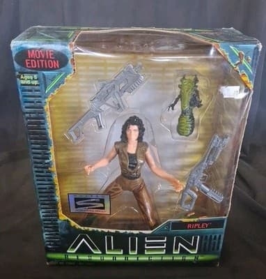Kenner Alien Resurrection LT. Ripley Action Figure MIB Sealed #7400 (B72)