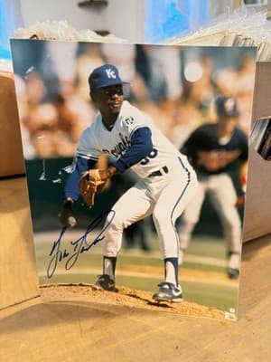 Tom Gordon Signed Autographed 8 x 10 Photo Kansas City Royals pitching A1A1