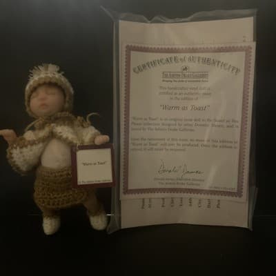 ASHTON DRAKE GALLERIES 4.5" inch VINYL DOLL~ "WARM AS TOAST" COA & BOX