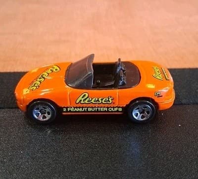 Hot Wheels Reese’s Convertible Sugar Rush Series Mazda MX-5
