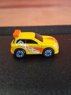 Hasbro Micro Machine HMM Yellow/Orange Rx-XR Racer Car-vintage