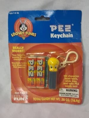 Vintage PEZ Candy Dispenser Keychain Tweety Looney Tunes NEW NOS