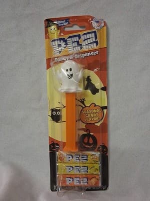Halloween Ghost PEZ Candy Dispenser With Refills Seasonal Candy Flavor Brand New