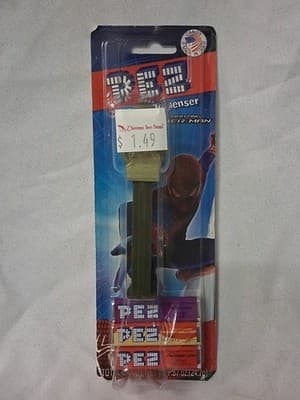 2012 Spiderman Lizard Pez Dispenser on Card