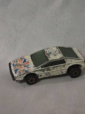 Vintage 1978 Hot Wheels Diecast 1/64 White Royal Flash Lotus Union Jack Car
