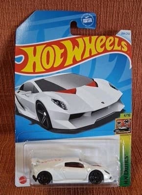 Hot Wheels Lamborghini Sesto Elemento White 1/64 2024 HW Exotics