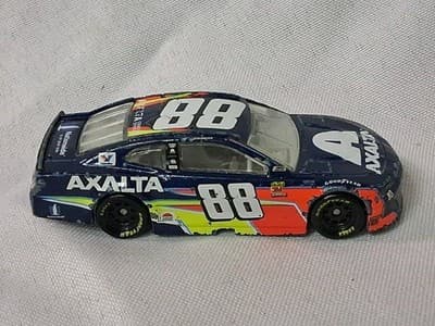 Lionel NASCAR 1/64 diecast #88 Axalta Nationwide Alex Bowman 2020 Chevy loose