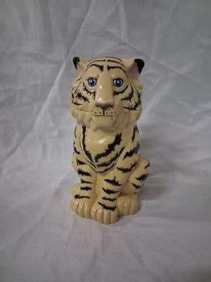 Ringling Brothers Barnum and Bailey Greatest Show on Earth White Tiger Mug Cup
