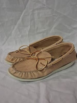 Vintage Handmade Hard Sole Slipper moccasin Size 8.5 GREAT CONDITION With Box