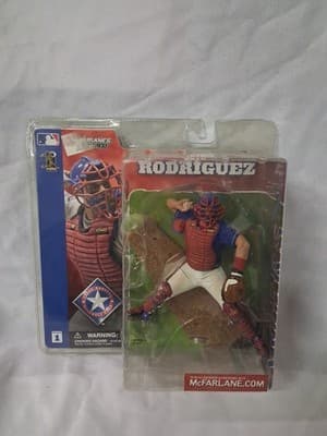 McFarlanes MLB Ivan Rodriguez Texas Rangers Series 1 Blue Jersey Variant MoC '02