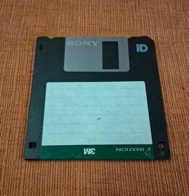 Sony 3.5" Floppy Disk - IBM Formatted - 1.44 MB - Single