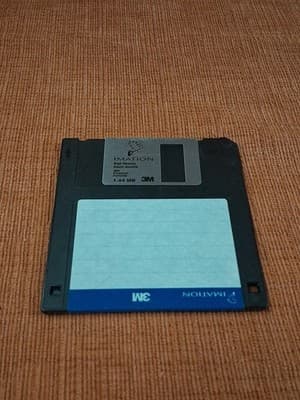 Vintage 3.5” Floppy Disk (3 1/2 Inch) Imation IBM 2HD 1.44MB Formatted Blue
