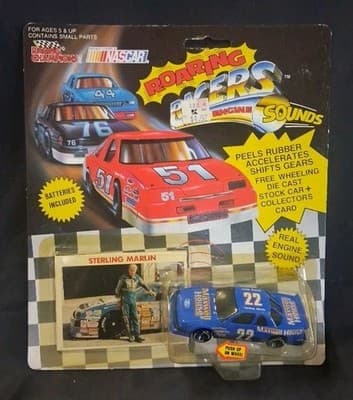 Racing Champions ROARING RACERS 1/64th NASCAR #22 STERLING MARLIN