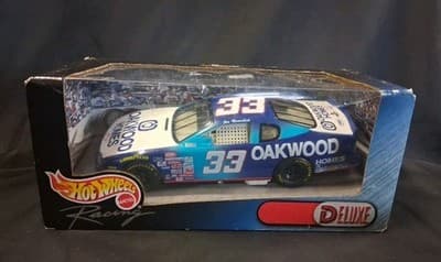 #33 NASCAR 1:24 Die Cast Oakwood Homes, 2000 Chevy Monte Carlo See Pic