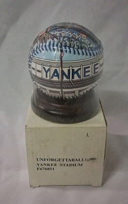 2004 UNFORGETTABALL YANKEE STADIUM BALL UNOPENED in Original Box