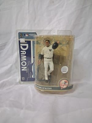 2007 MCFARLANE SERIES 19 JOHNNY DAMON NEW YORK YANKEES ACTION FIGURE NEW