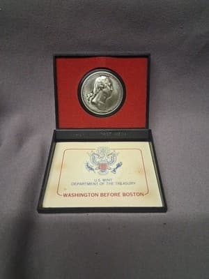 1976 United States Mint Washington Before Boston Bicentennial Pewter Medal