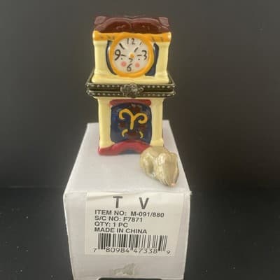 Small Ceramic Hickory Dickory Clock Ring Box w/ Mouse -