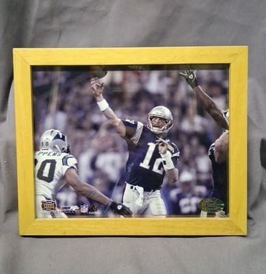 Super Bowl 38 New England Patriots Tom Brady Throwing Pass Picture Photo 8x10
