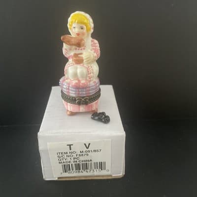 Little Miss Muffet Hinged Trinket Box with Spider Trinket