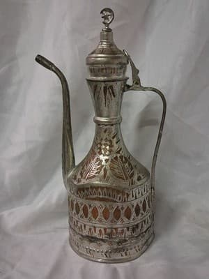 Vintage Indian Etched Teapot ðŠķ