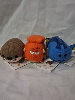 Disney Tsum Tsum mini plush Finding Dory set of 3 Dory, Hank, Sea Otter NWT 🐟