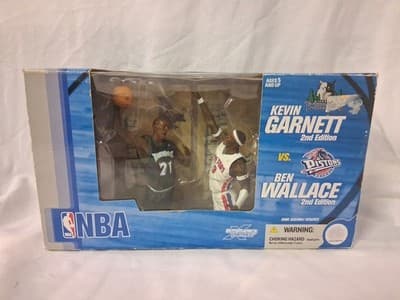 McFARLANE / NBA : *Kevin Garnett VS Ben Wallace* McFarlane - 2nd Edition. NEW