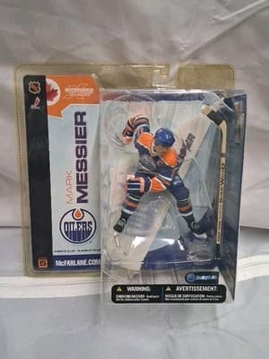 Mark Messier 2003 NHL Series 5 McFarlane Edmonton Oilers Action Figure Canada