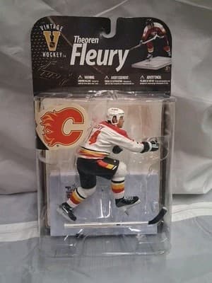 McFarlane NHL Theoren Fleury Calgary Flames Legends Series 8 CHASE Figure