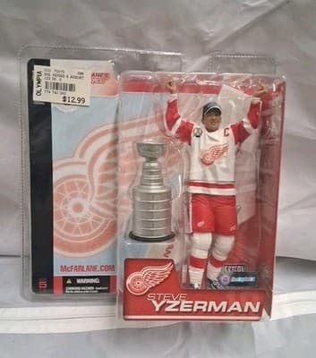 2003-04 McFarlane Hockey Series 6-8 #90 Steve Yzerman Team: Detroit Red Wings