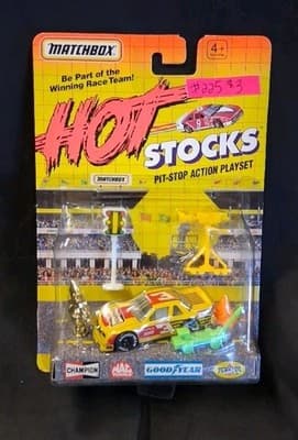 1991 Matchbox Hot Stocks Pit-Stop Action Playset Car #3 Champion Car