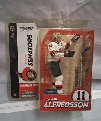 Mcfarlane NHL Series 9 Daniel Alfredsson Ottawa Senators Chase White Jersey