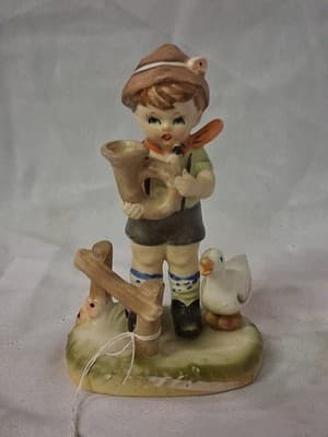 Vintage Arnart 5th Ave Hand Painted Figurine Music Time numbered 55/1544