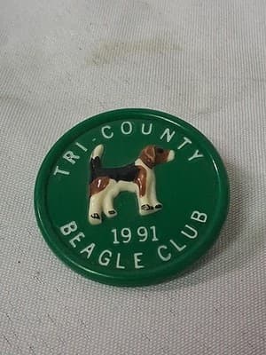 1991 TRI COUNTY BEAGLE CLUB Hunting Dog rabbit Rod Gun PINBACK BUTTON BADGE pb