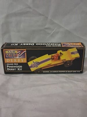 VINTAGE Pinewood Derby Race Car Kit Cub Scouts Boy Scouts of America Grand Prix