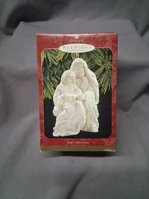 Hallmark Keepsake Ornament God's Gift of Love 1997 Jesus Mary Joseph NEW