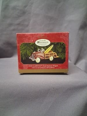 1999 Hallmark 1939 Garton Ford Station Wagon Club Edition