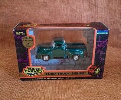 VTG 1994 Road Champs 1956 Ford F-100 Pickup Truck Green 1:43 Scale Stepside NEW