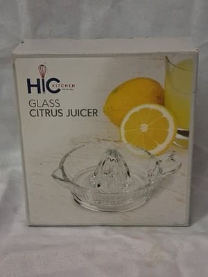BNIB Hic Kitchen Clear Glass Hand Juicer Citrus Reamer w Pour Spout Handle New