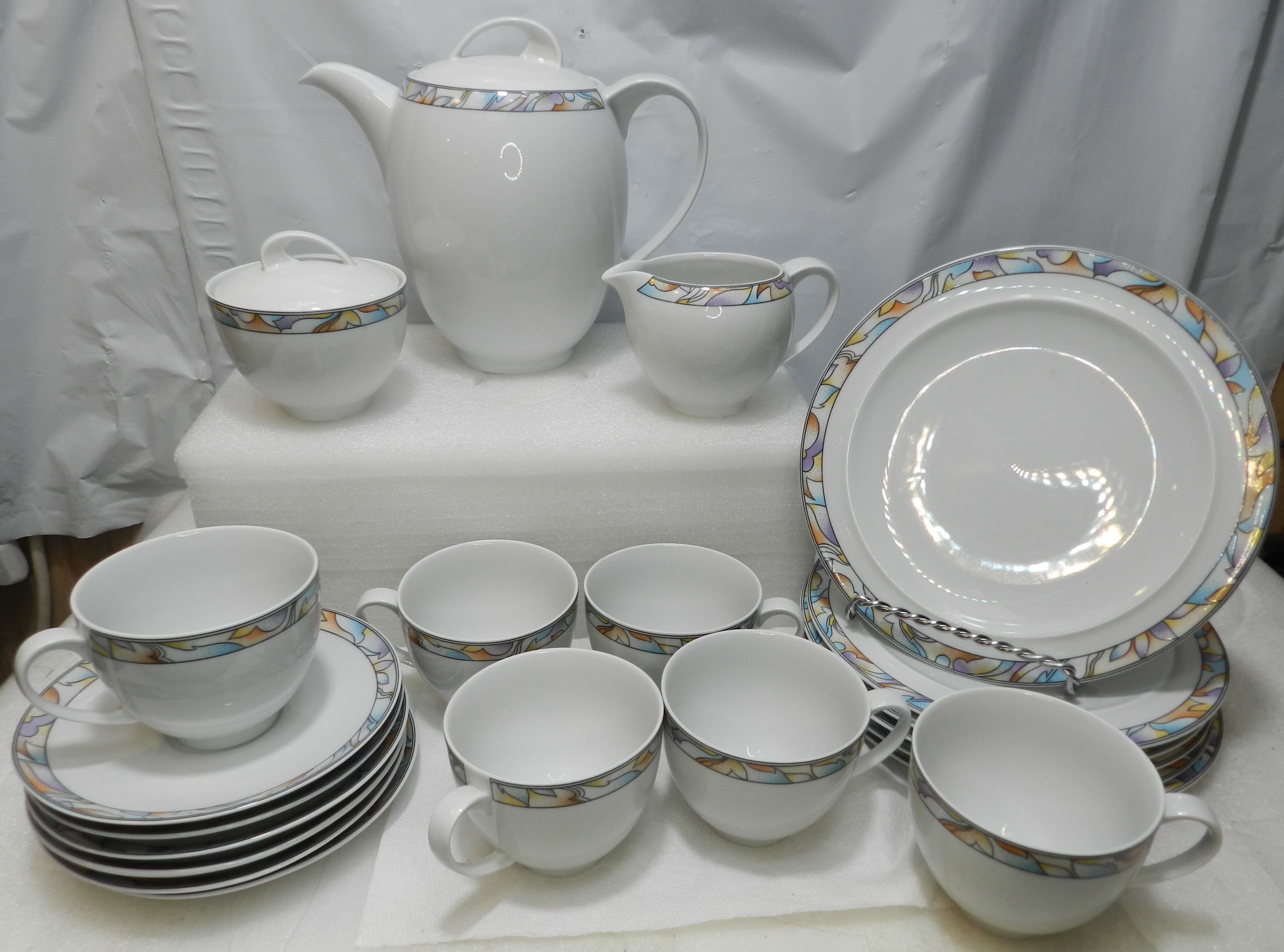 23PC Vintage Triptis Porzellan Teapot Sugar/Creamer Tea Cups Saucers Plates N32J