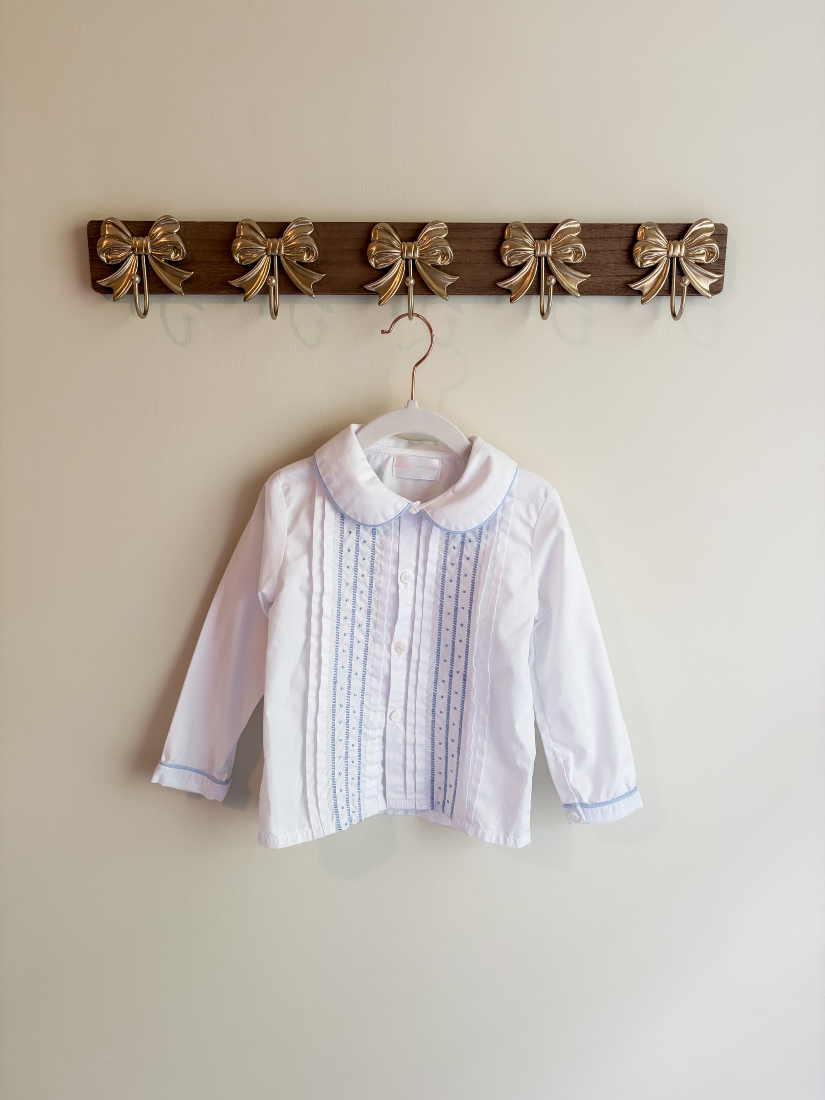 Cecil and Lou Boys size 3T White Dress Shirt with Blue Trim