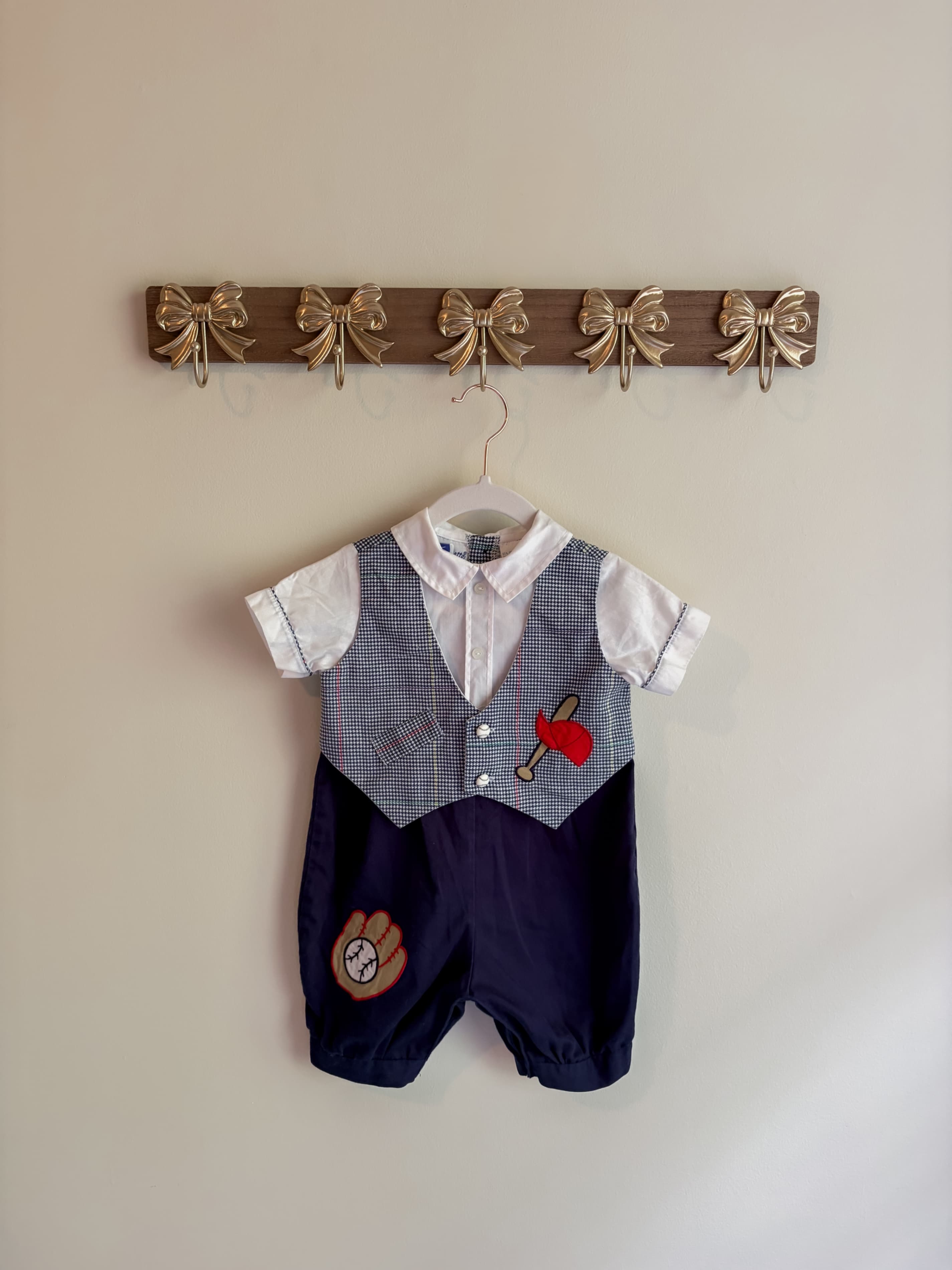 Nannette boys size 18 monts Plaid Romper with Baseball Appliqué