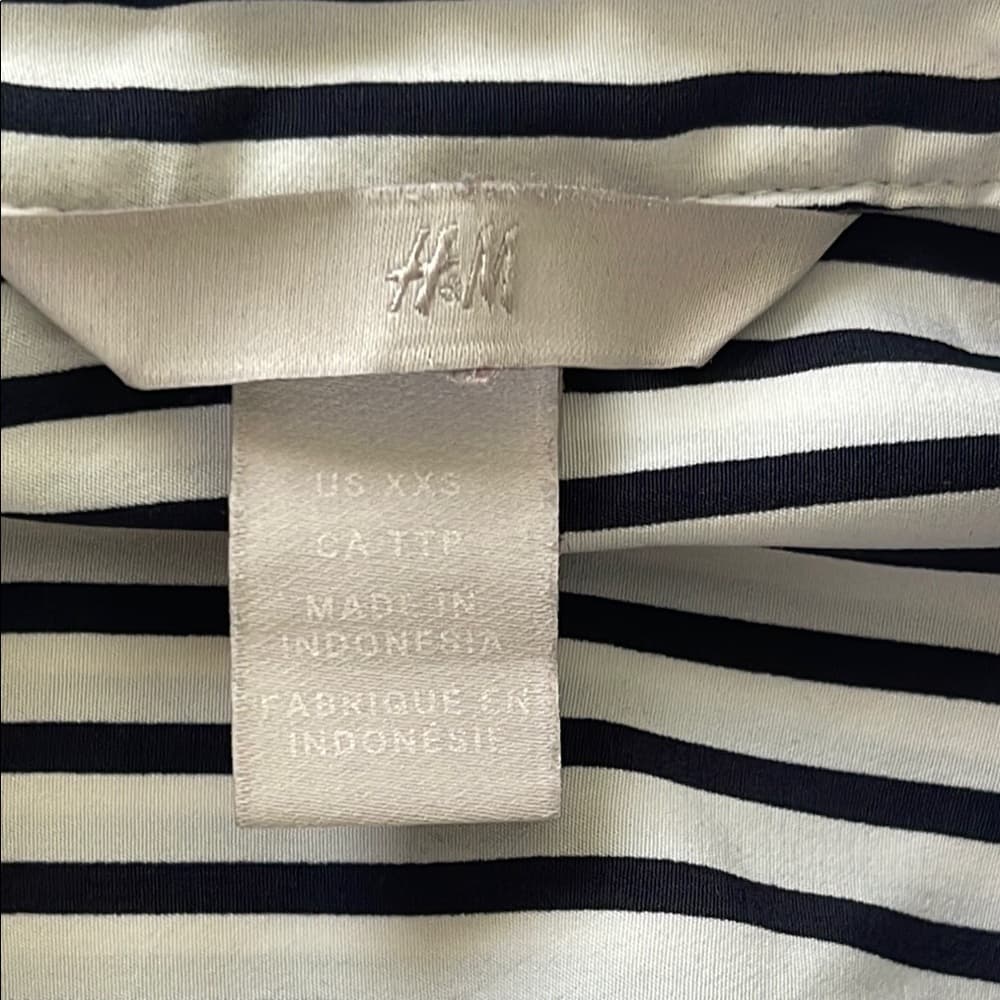 H&M XXS Black and White Striped Women's Top