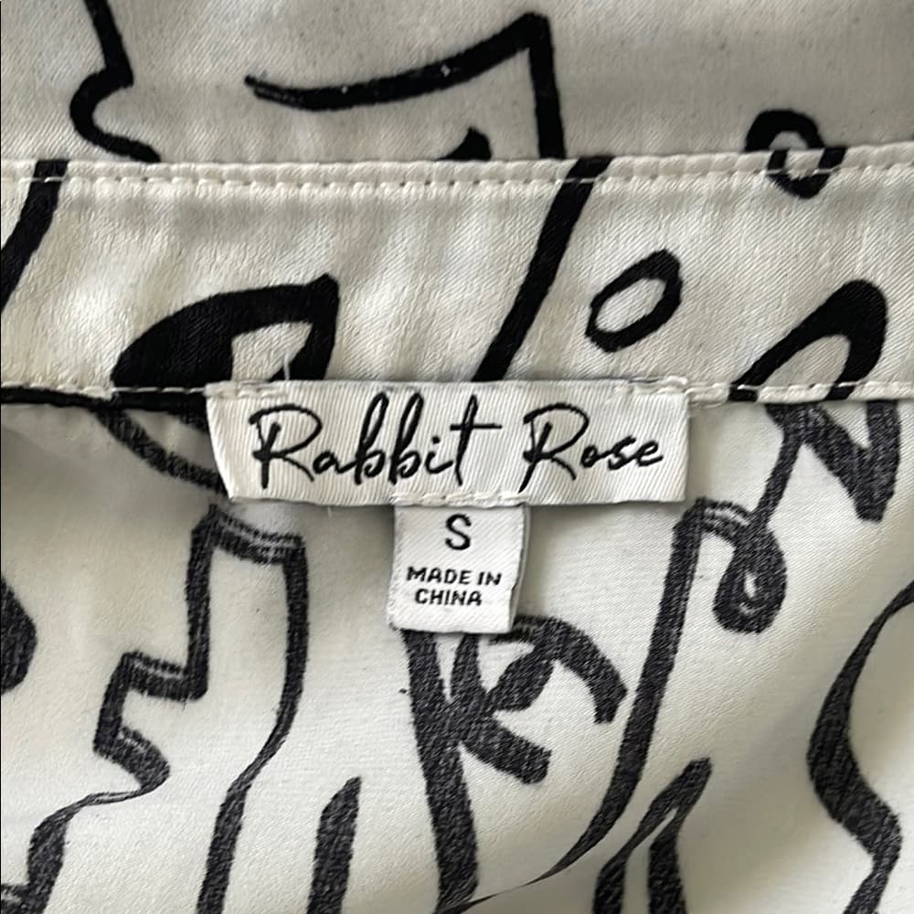 Rabbit Rose Small Abstract Black and White Women's Top