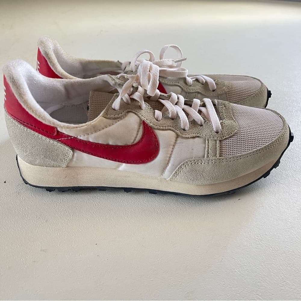 Nike Women's Red and Beige Sneakers in size 6.5