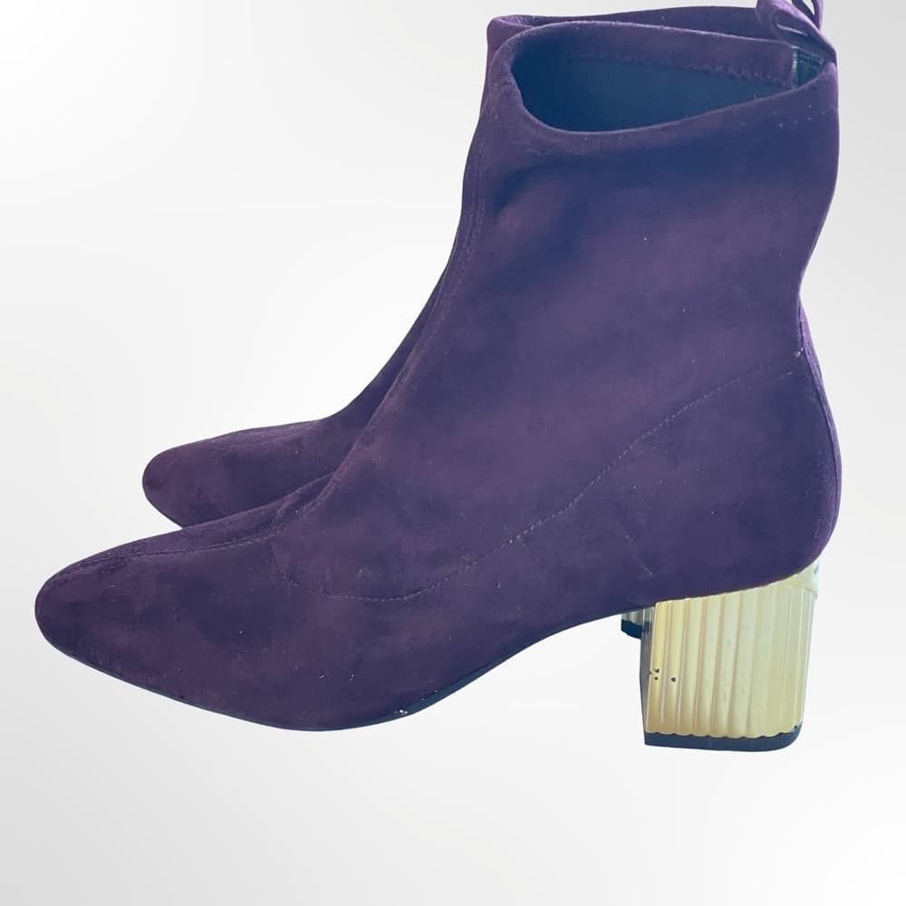 Michael Kors Plum Heeled Boots NWOT in size 8