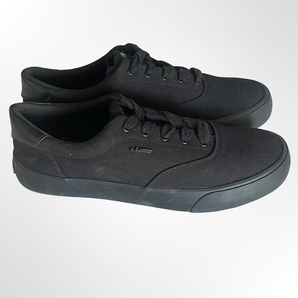 Lugz Men’s Black Canvas Lace-Up Sneakers in size 9