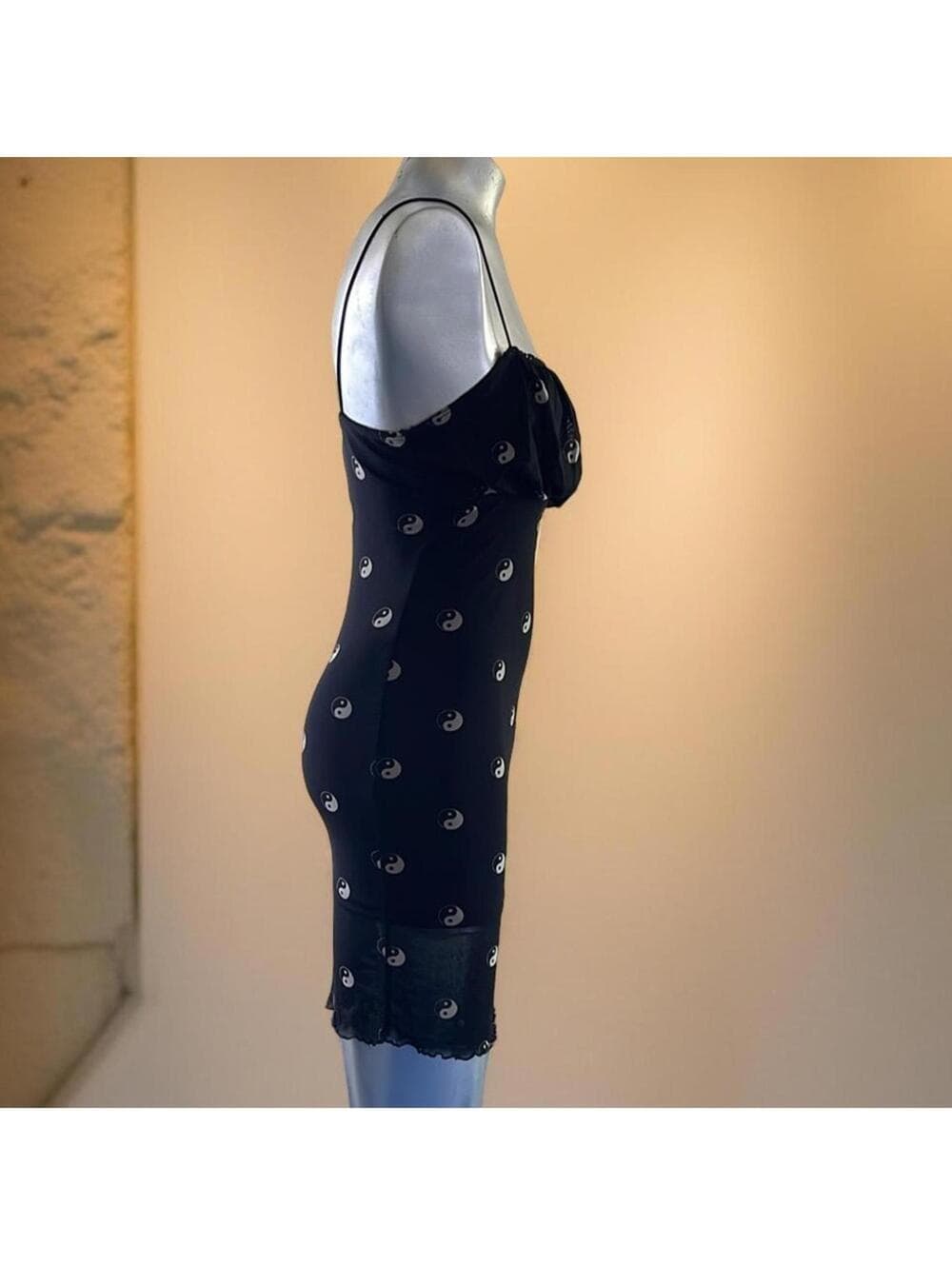 Forever 21 Black Yin Yang Patterned Dress size 2