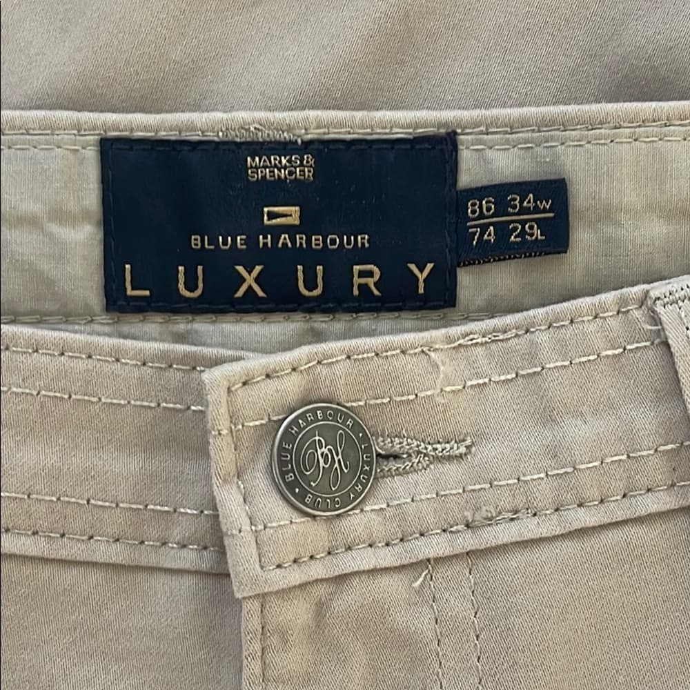 Blue Harbour Luxury Men's Tan khaki Pants size 34x29 - mint condition